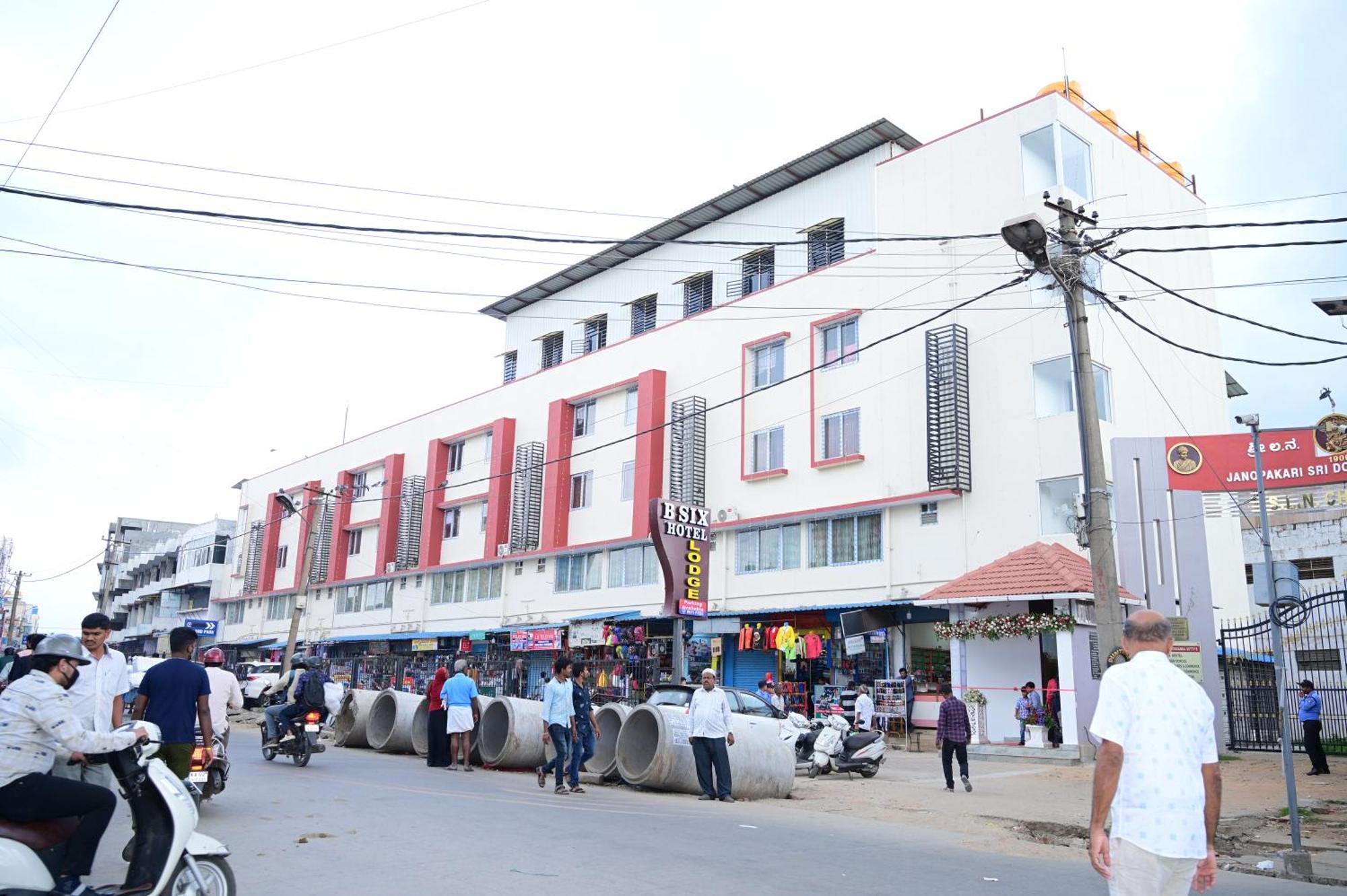 B Six Hotel Bangalore Ngoại thất bức ảnh